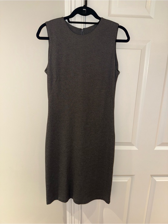 J Mclaughlin Dresses & Skirts - J McLaughlin Sheath Small EUC